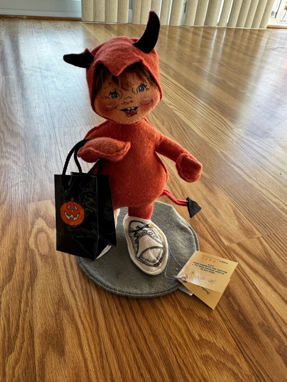 1990’s Vintage Annalee Halloween Devil Doll 10” w/ Tag